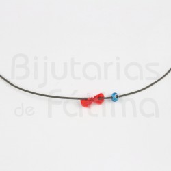 Silk thread w / silver hand of fatima