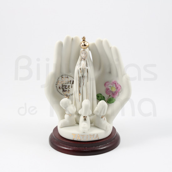 Aparição de Nossa Senhora de Fátima em Porcelana Mãos 